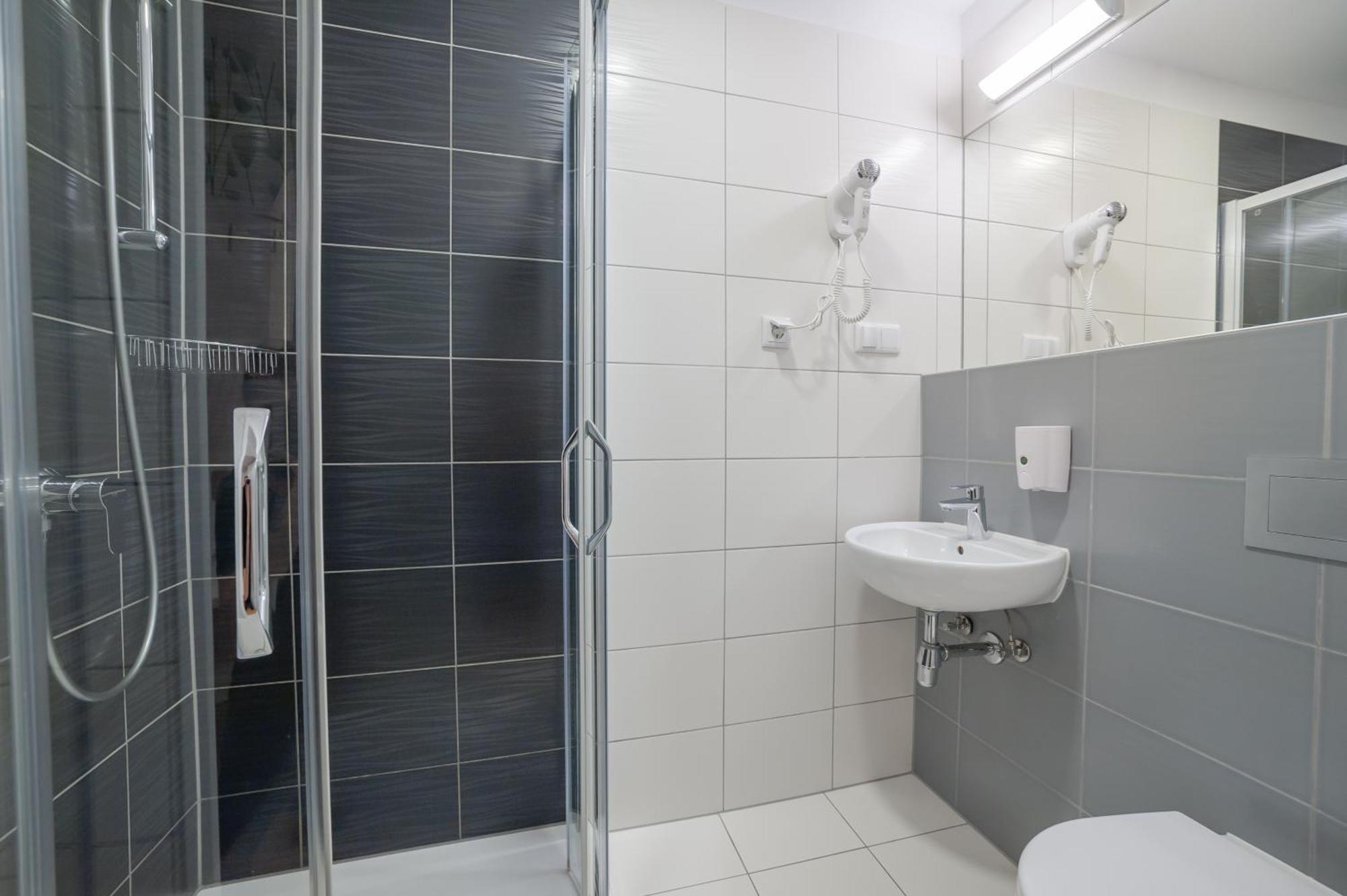 Deluxe Single Room Private Bathroom